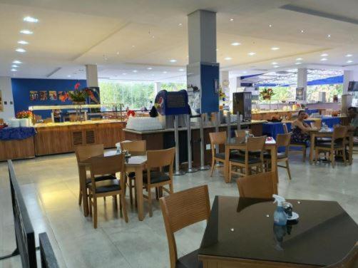 Golden Dolphin Grand - 820 Flat - - - Go * Caldas Novas