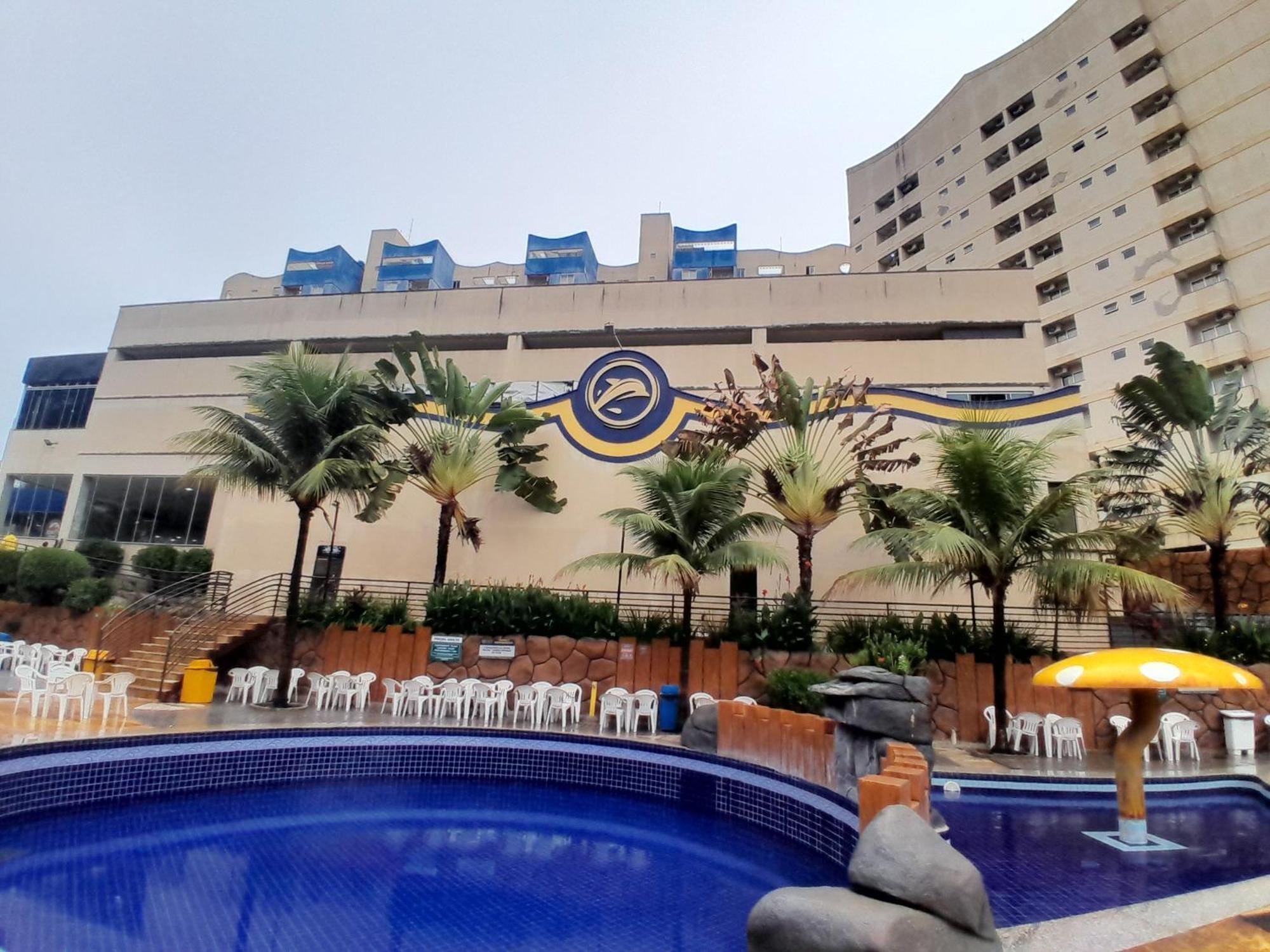 Golden Dolphin Grand - 820 Flat - - - Go