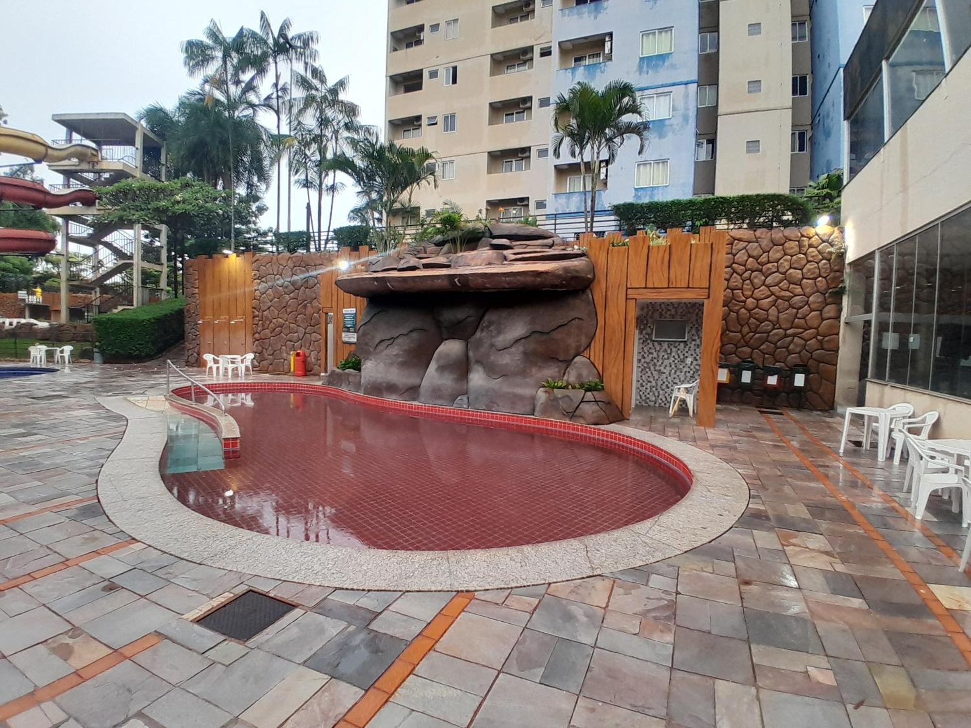 Golden Dolphin Grand - 820 Flat - - - Go *